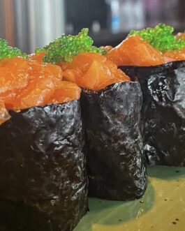 Gunkan mit Lachs-Tatar